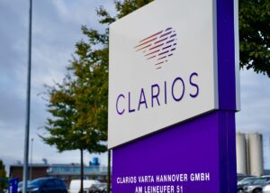 Clarios investē Altris. Zema sprieguma nātrija jonu akumulatoru attīstība transportlīdzekļiem.