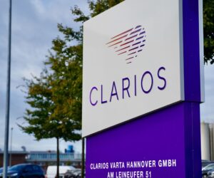 Clarios investē Altris. Zema sprieguma nātrija jonu akumulatoru attīstība transportlīdzekļiem.