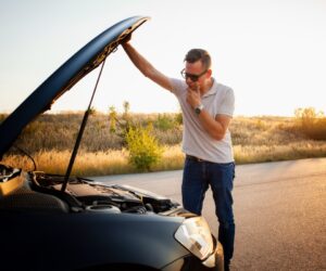 Šī jūsu automašīnas funkcija noteikti novedīs pie avārijas. Labāk to neizmantot!