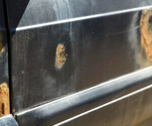 Kā efektīvi aizsargāt automobili no korozijas?